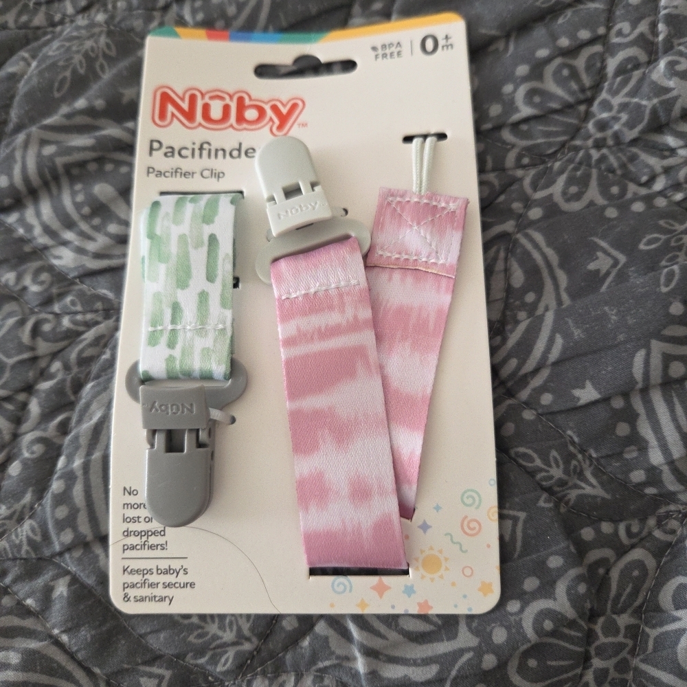 Pacifinder Pacifier Clip - Pink and Green